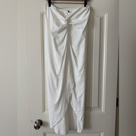 ZAFUL White 2 Piece Skirt and Crop Top Set - Picture 2 of 5